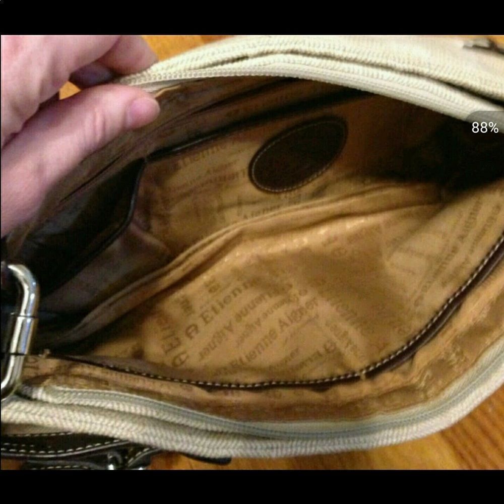#082 Etienne Aigner Linen handbag - Picture 4 of 4